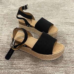 Black platform sandals
